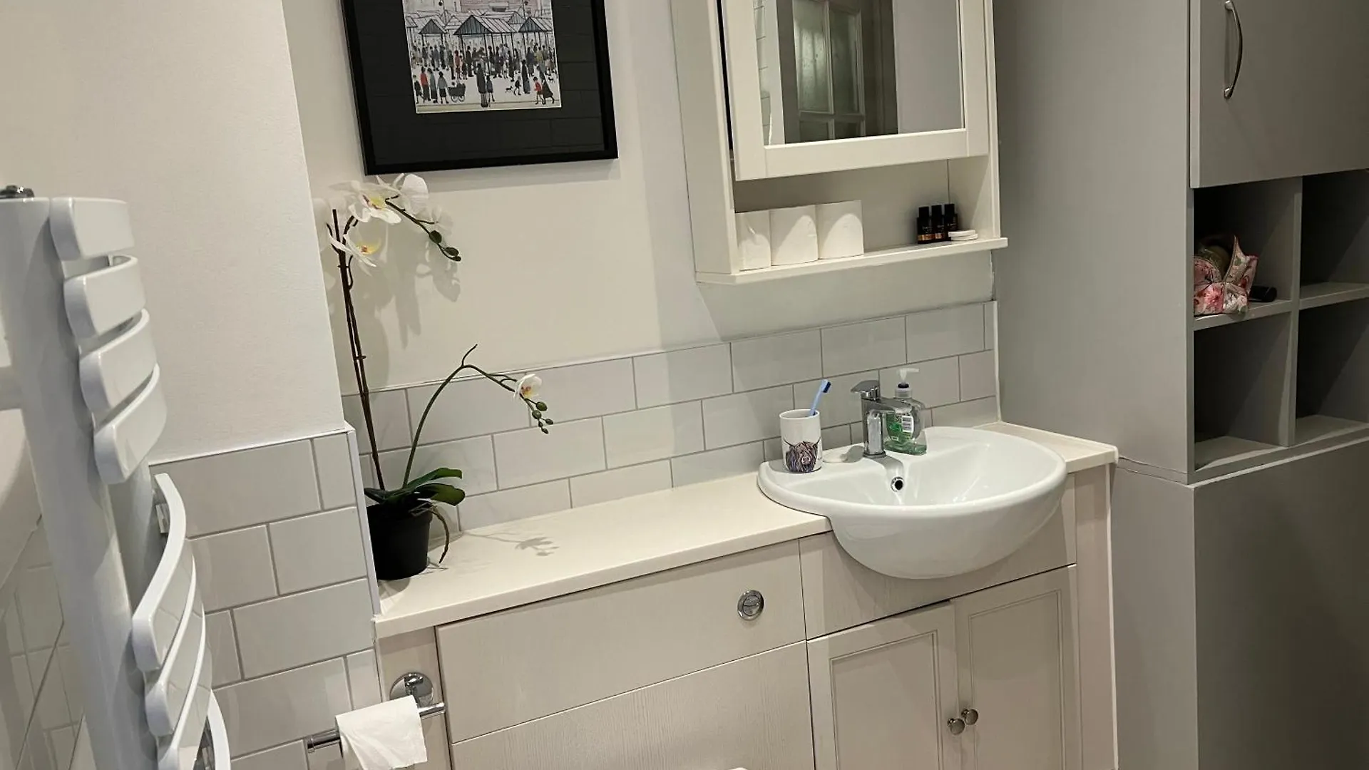 Apartment Stylish Apt In A 1938 Building With Parking London